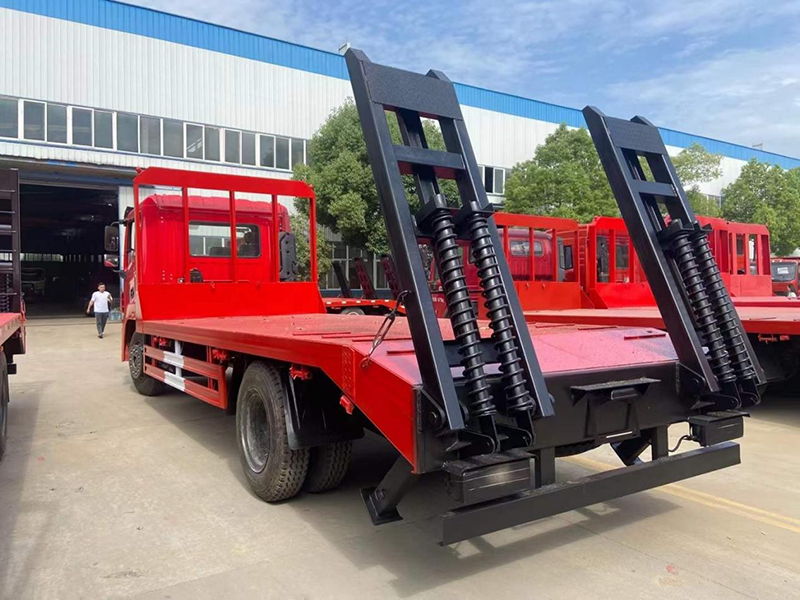 國六東風(fēng)錦程單橋平板運(yùn)輸車