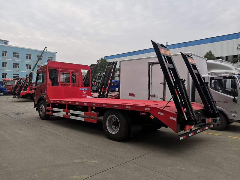 國(guó)六解放龍V單橋平板運(yùn)輸車 國(guó)六解放龍V單橋平板運(yùn)輸車