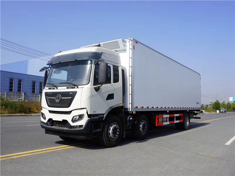 東風天錦KR小三軸(高頂雙臥)冷藏車 東風天錦KR小三軸(高頂雙臥)冷藏車