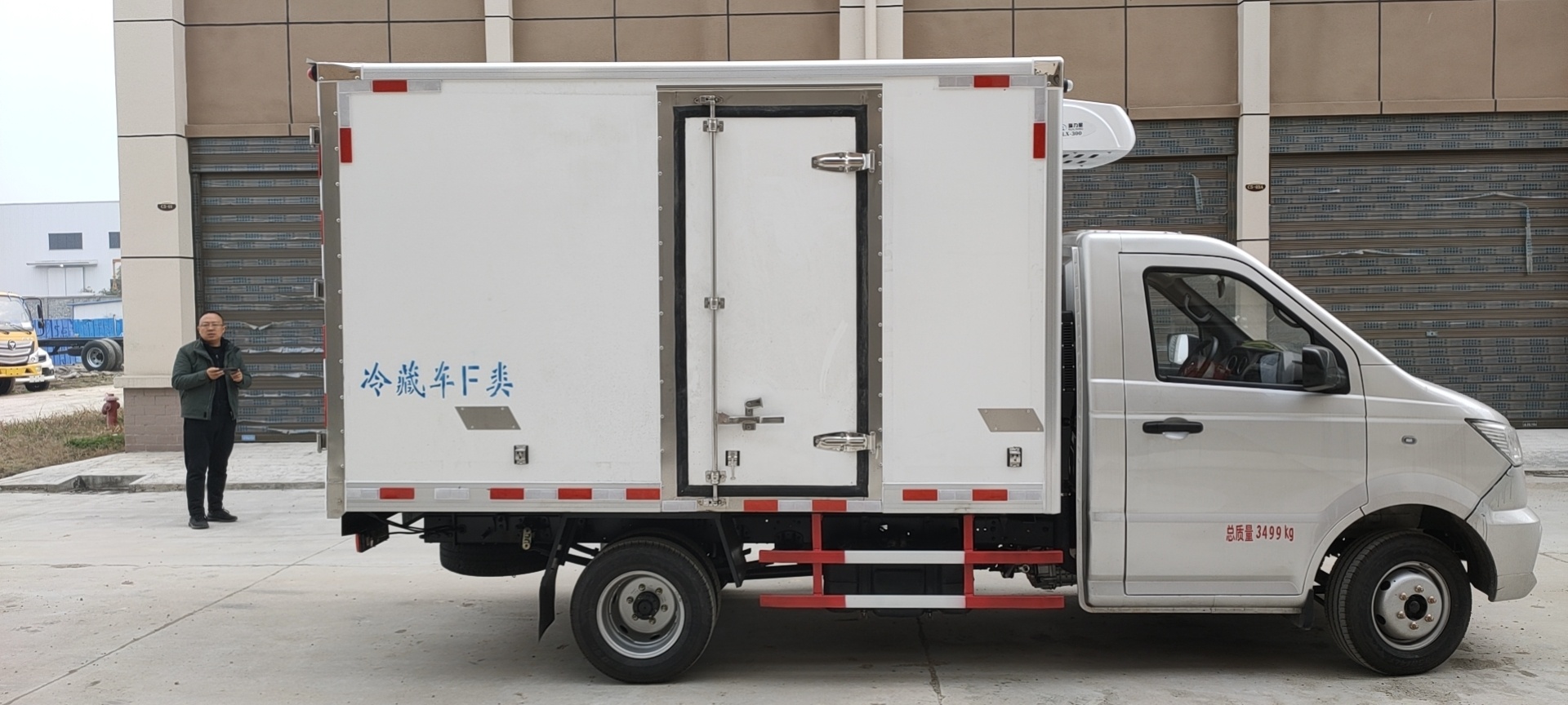 國六 東風小霸王3.15米后雙輪冷藏車 國六 東風小霸王3.15米后雙輪冷藏車