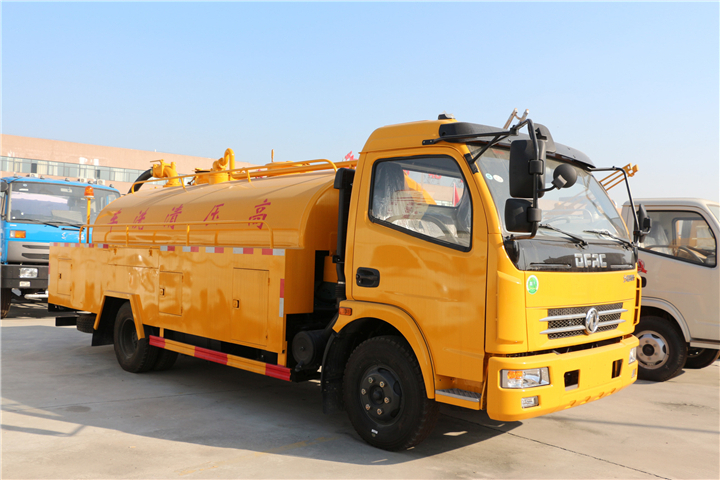 東風(fēng)多利卡9方清洗吸污車 東風(fēng)多利卡9方清洗吸污車