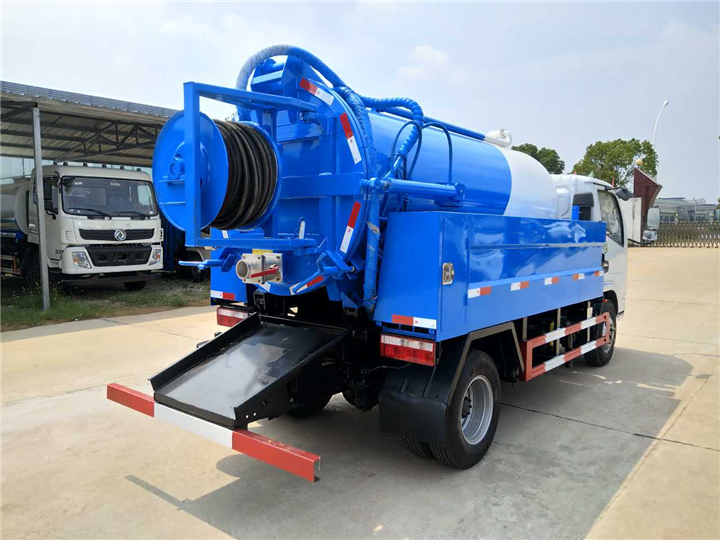 東風小多利卡吸污車 東風小多利卡吸污車