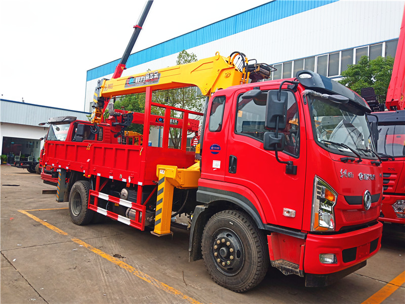 東風暢行D1L單橋隨車吊 東風暢行D1L單橋隨車吊
