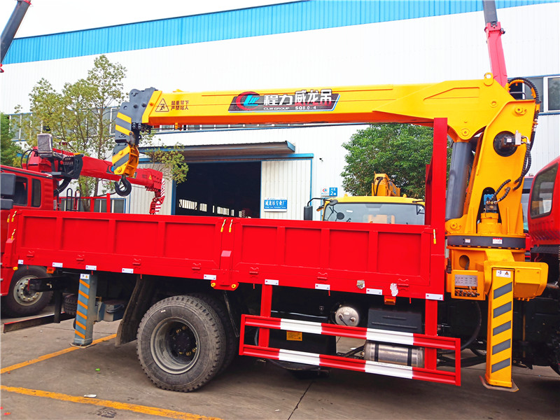 東風暢行D1L單橋隨車吊 東風暢行D1L單橋隨車吊