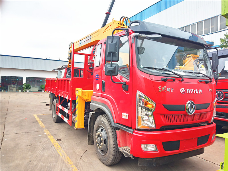 東風暢行D1L單橋隨車吊 東風暢行D1L單橋隨車吊