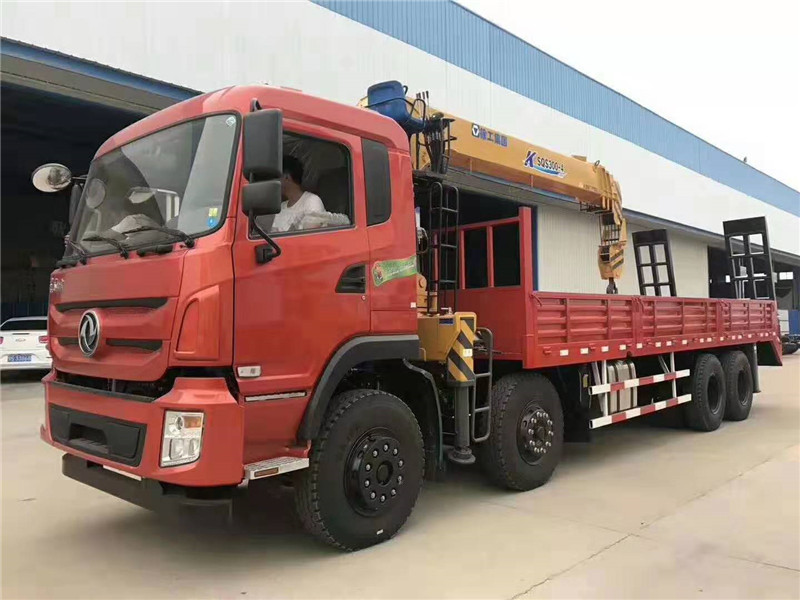 東風前四后八隨車吊 東風前四后八隨車吊