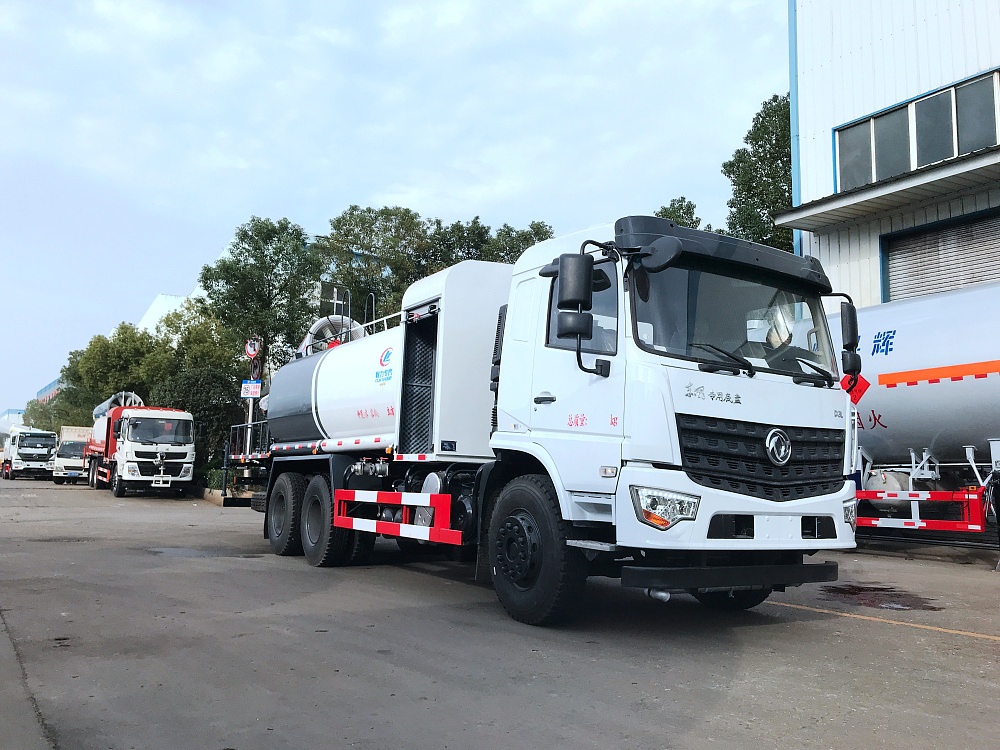 東風(fēng)專底D3L后雙橋抑塵車國六16立方/50-120米霧炮 東風(fēng)專底D3L后雙橋抑塵車國六16立方/50-120米霧炮