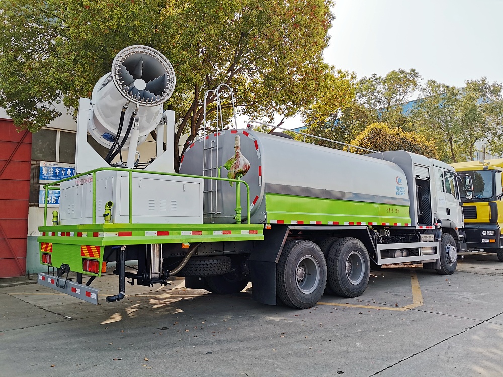 重汽汕德卡后雙橋抑塵車國六16立方/50-120米霧炮 重汽汕德卡后雙橋抑塵車國六16立方/50-120米霧炮