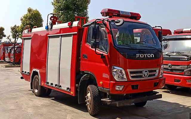 福田奧鈴四驅(qū)森林消防車(chē)